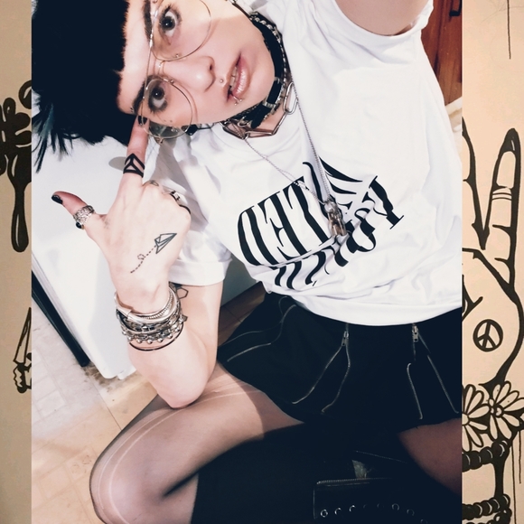 🖤imTHEyellowRAINCOAT inaWORLDofBLACKumbrellas🖤 - Picture 4 of 5